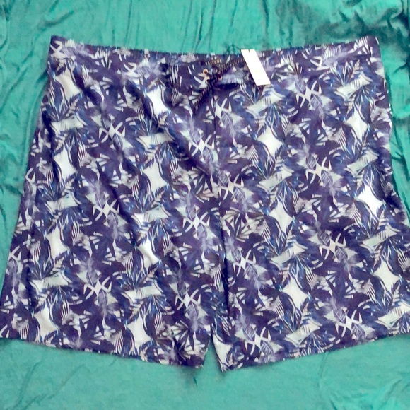 Mens Swim Trunks! Never worn!! - Picture 1 of 10